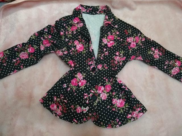 Desapegos calças 36/38 blusas p/m mule 36 blazer branco g serve m/g blazer escuro p/m - Foto 5