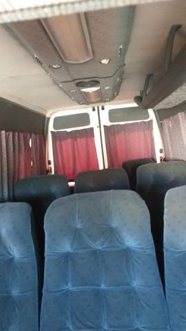 Van Renault master 9 lugares - Foto 9