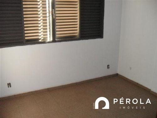 Apartamento com 3 quartos no APARTAMENTO 202 ED. NADINE - Bairro Setor Aeroporto em Goiân - Foto 6