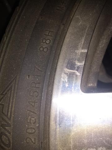 Vendo jogo de rodas com pneu!!! - Foto 2