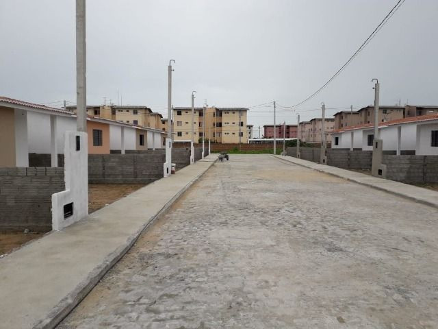 Vende-se ou troca-se por carro, uma casa nova recém construída em condomínio fechado - Foto 15