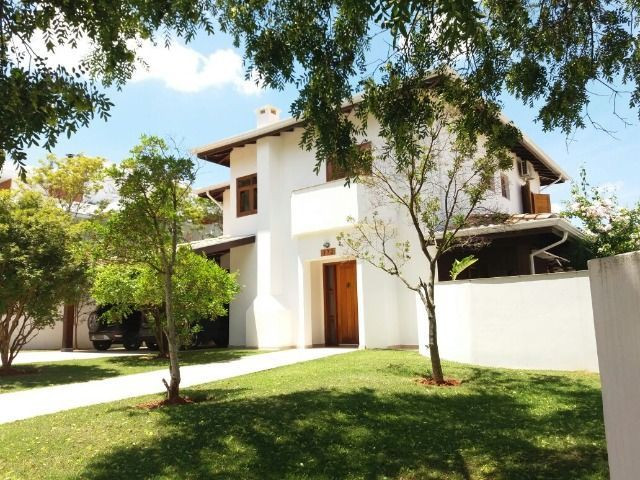 Casa com 4 dormitórios, sendo 3 suítes | Moinho de vento Valinhos sp