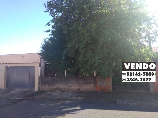 Casa térrea com 3 dormitórios, 2 suítes - Campos Verdes