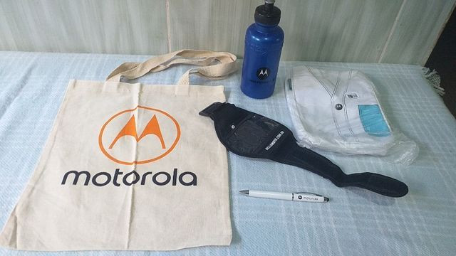 Super kit com 5 peças da mototrola por 28 reais novo