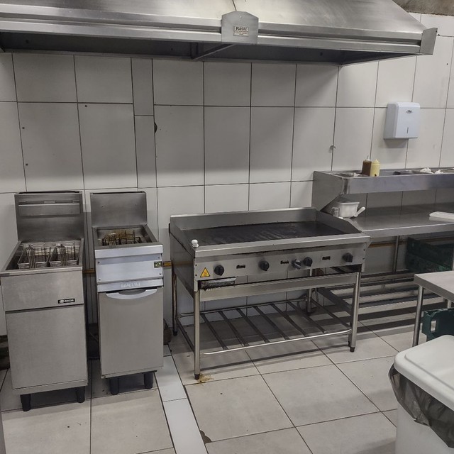 Coifa inox  ,exaustor ,pia mesa de inox tudo pra restaurante  - Foto 4