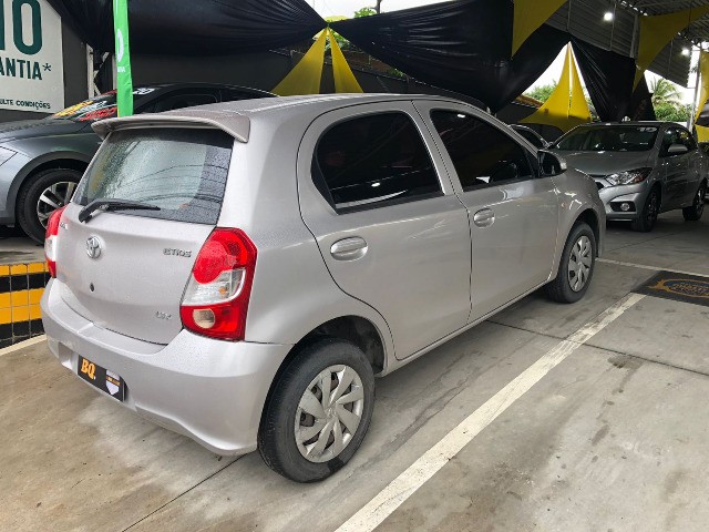 Toyota Etios X 1.3 com Gás 2018  - Foto 4
