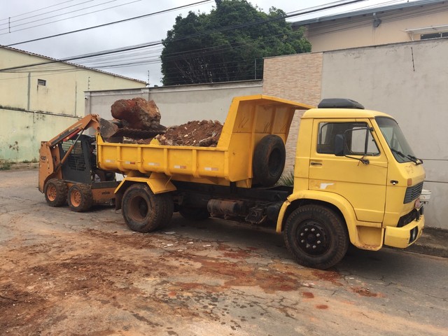 bobcat ( mine carregadeira ) aluguel diário ou mensal  - Foto 4