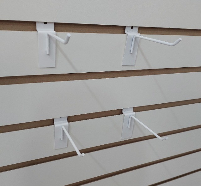 Caixa c/ 100 ganchos p/ painel canaletado - Novo