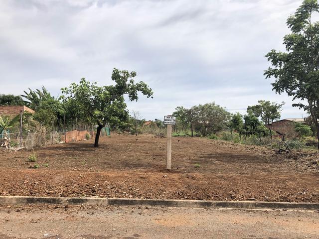Vendo Lote, localizado no Setor Villar Baviera, município de Abadia de Goiás - Foto 2