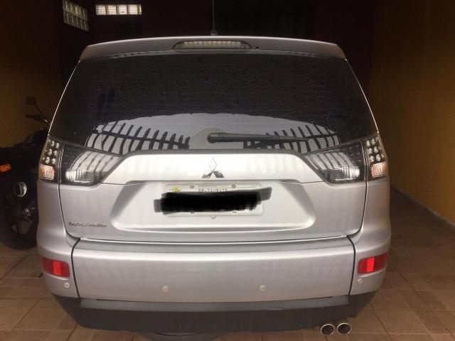 Outlander 3.0 V6 4x4 - Foto 5