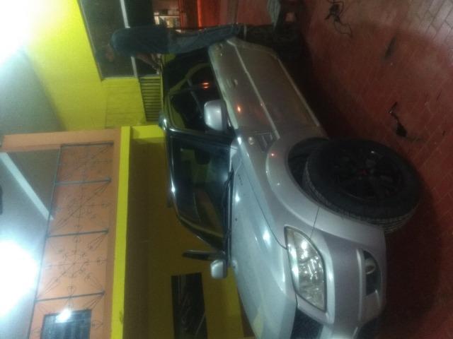 Vendo ou troco Pajero TR4 4+4 ano 2011 manual * - Foto 2