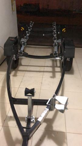 Vendo carreta para jet Ski nova - Foto 6