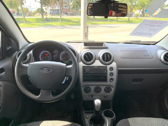 FORD FIESTA 1.0 ROCAM SE 8V FLEX 4P MANUAL - Foto 6