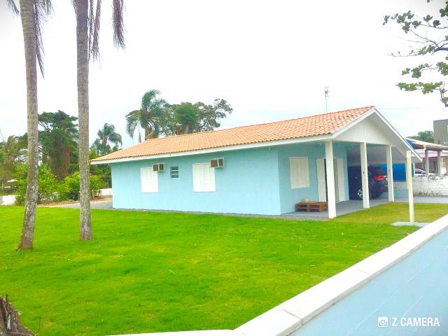 Linda Casa com Piscina 03 Quartos com Ar Cond. Próximo ao Mar - Barra do Saí - Itapoa - Foto 19