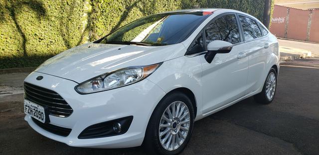 Ford fiesta 1.6 titanium 2015