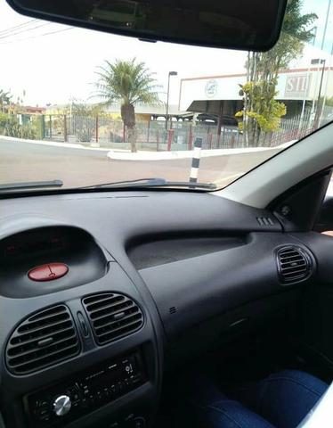 Peugeot - Foto 3