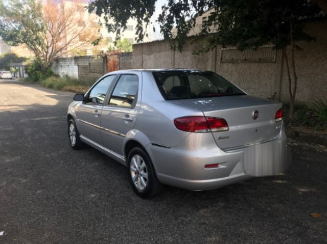 Fiat Siena ELX 1.4 Completo 2010 - Foto 7