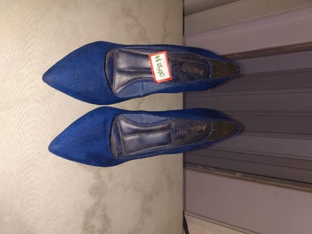Sapatos semi novos