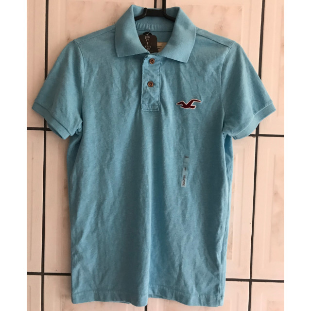 Camisa Polo Hollister Feminina Azul Claro Original Nova. (Tamanho: P)