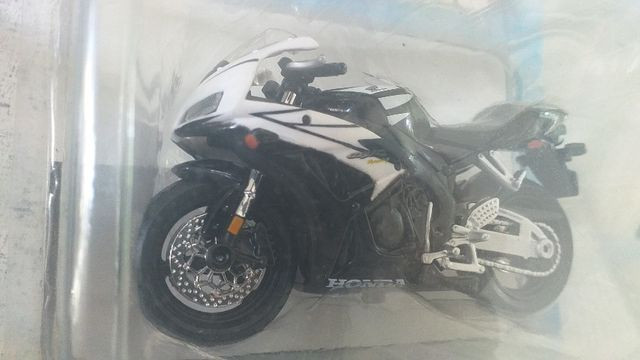 Sao 2 lindas motos novas lacradas por 45 reais - Foto 3