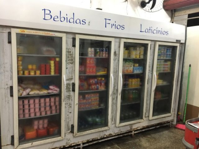 Geladeira de frios e laticínios