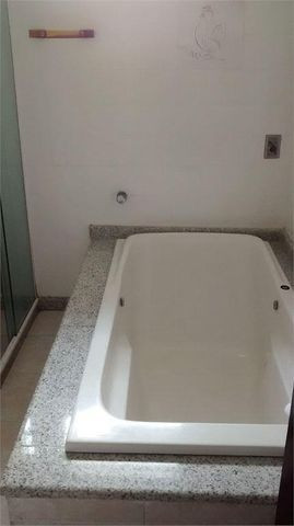 Casa De 640 m² 6/4 Com 2 Suites,2 Salas,5 Banheiros,Piscina No Cond.Vale Do Jaguaribe - Foto 10