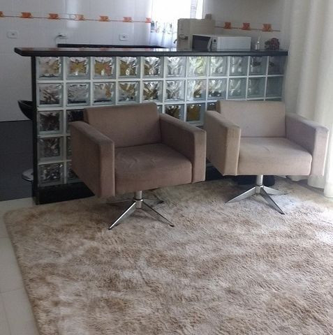 Casa em Condomínio Fechado - 04 quartos, 03 Banheiros