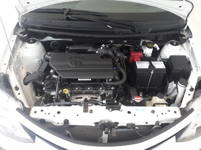 Toyota Etios Sedan X Manual 2018 - Foto 13