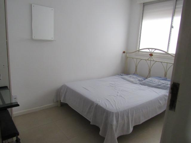 Apartamento central dois dormitórios - Foto 4