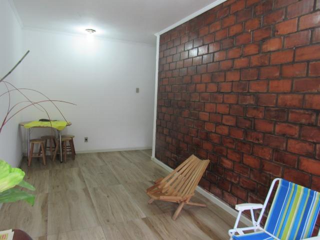 Apartamento central dois dormitórios - Foto 2
