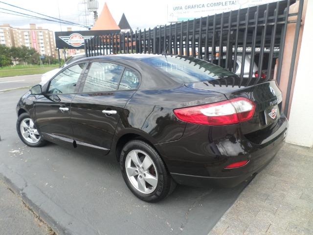 Renault Fluence 2.0 Dynamique Manual Flex (2012) - Foto 3