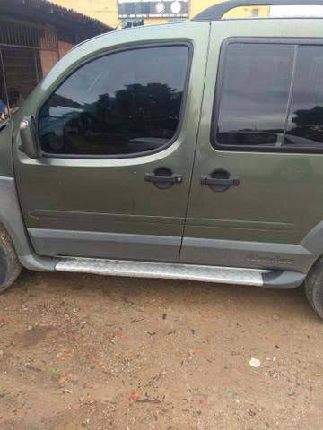 Linda doblo adveture 1.8 2011 completa