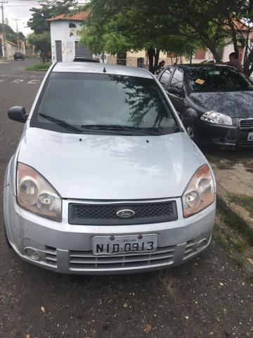 Ford Fiesta 10/10 Ar travas e alarme!