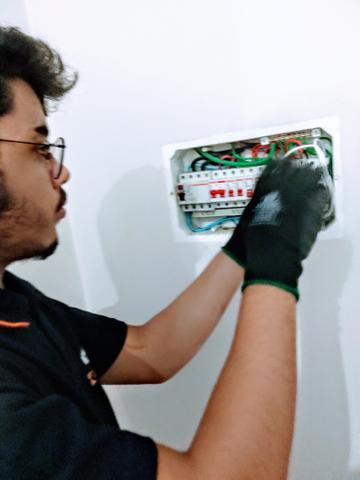 Eletricista de manutenção predial residência e comercial - Foto 5