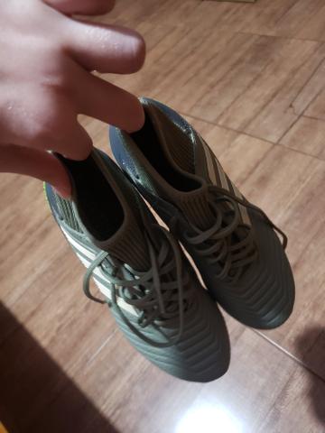 Chuteira Adidas predator - Foto 3