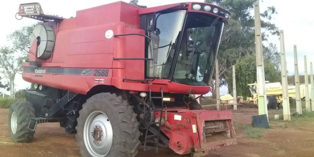 Colhedeira Case 2688