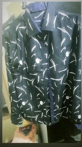 "Camisa Slin Fit Vende hoje