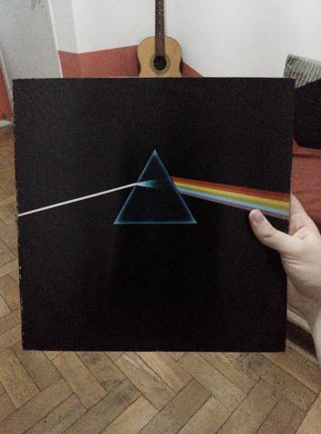 LP Vinil Pink Floyd The Dark Side Of The Moon (acompanha Wish You Were Here) - Foto 2