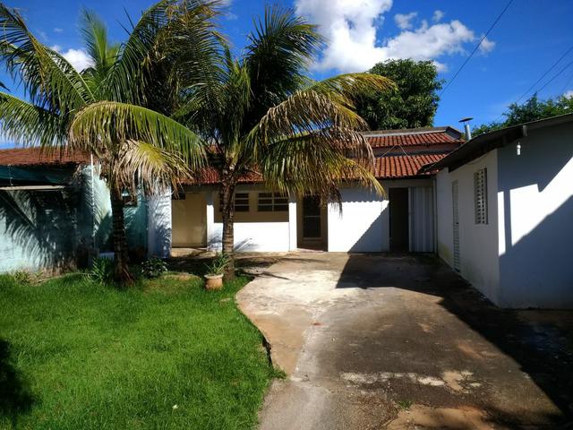 Lote 360 m2 com casa estilo barracão no fundo - Foto 3