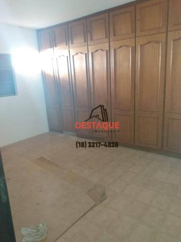 Casa com 3 dormitórios para alugar, 330 m² por R$ 2.700,00/mês - Vila Santa Helena - Presi - Foto 17