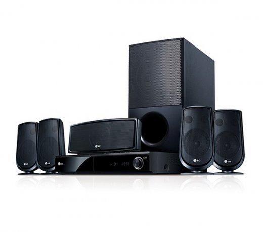 Home Theater LG HT806ST / Preto / Bivolt / DVD Player / Full HD / 850W / MP3 / Karaokê