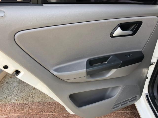 VOLKSWAGEN FOX 1.6 | 2015 impecável, sem detalhes revisado - Foto 6