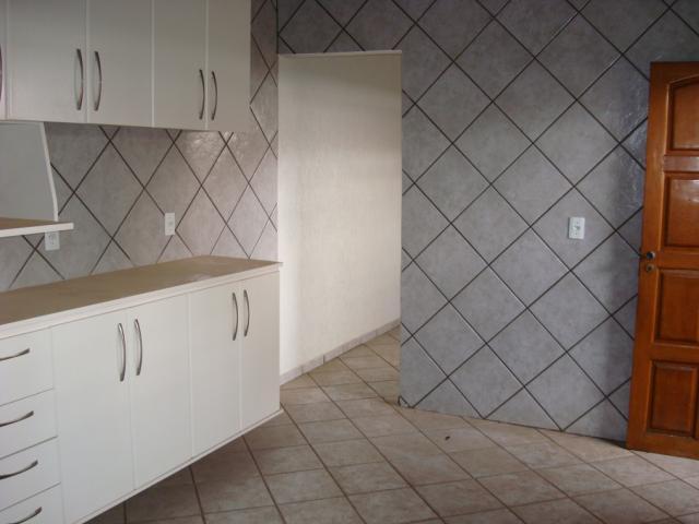 Casa para alugar com 2 dormitórios em Setor coimbra, Goiânia cod:204 - Foto 12