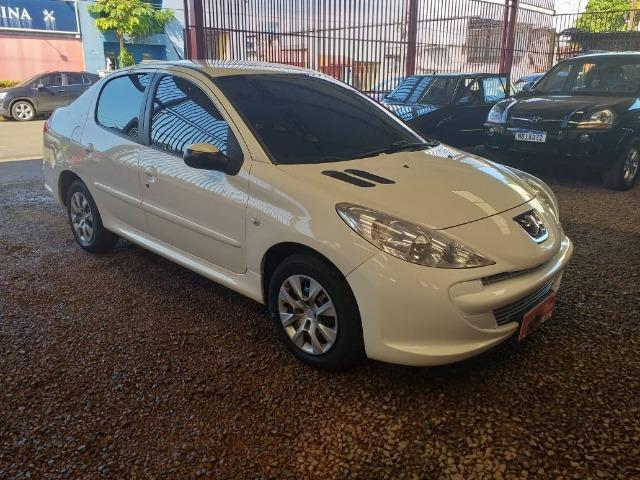 Peugeot Passion 207 Sedan 100% Financiado - Foto 3