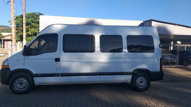 Van Renault master 9 lugares - Foto 10