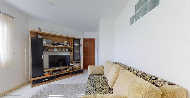Vende Apto 2 Dormitórios com Garagem Coberta - Foto 3