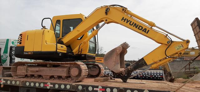 Escavadeira 8 Toneladas Hyundai 2010