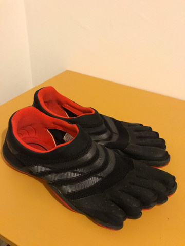 tenis five fingers adidas