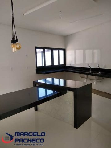 Excelente Casa de Esquina no Anaville - Foto 5
