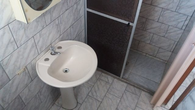 Apartamento 01 Quarto Livre de condomínio, sem taxa de água- Capão Raso - Foto 15